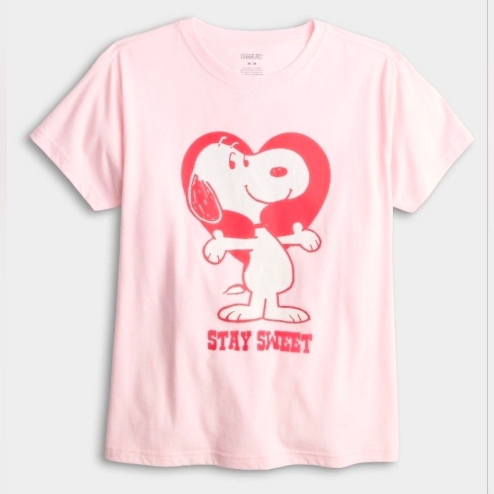 Peanuts Stay Sweet Pink Snoopy Heart Juniors Size Medium. New